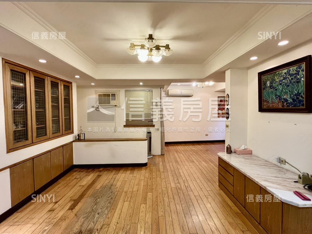 誠意出售光輝路２樓房屋室內格局與周邊環境