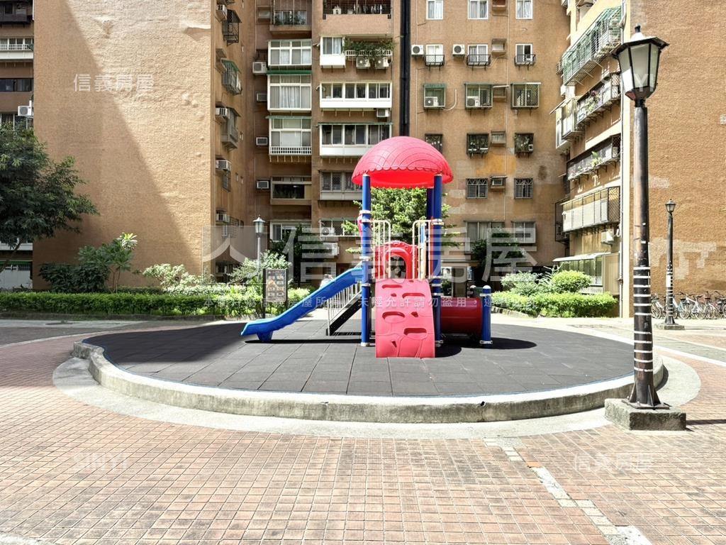 【新接】成功辦公面中庭房屋室內格局與周邊環境
