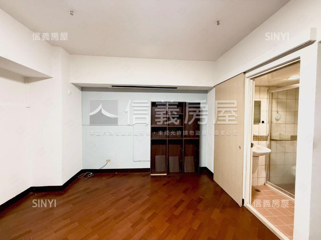 平實諾貝爾高樓採光三房房屋室內格局與周邊環境