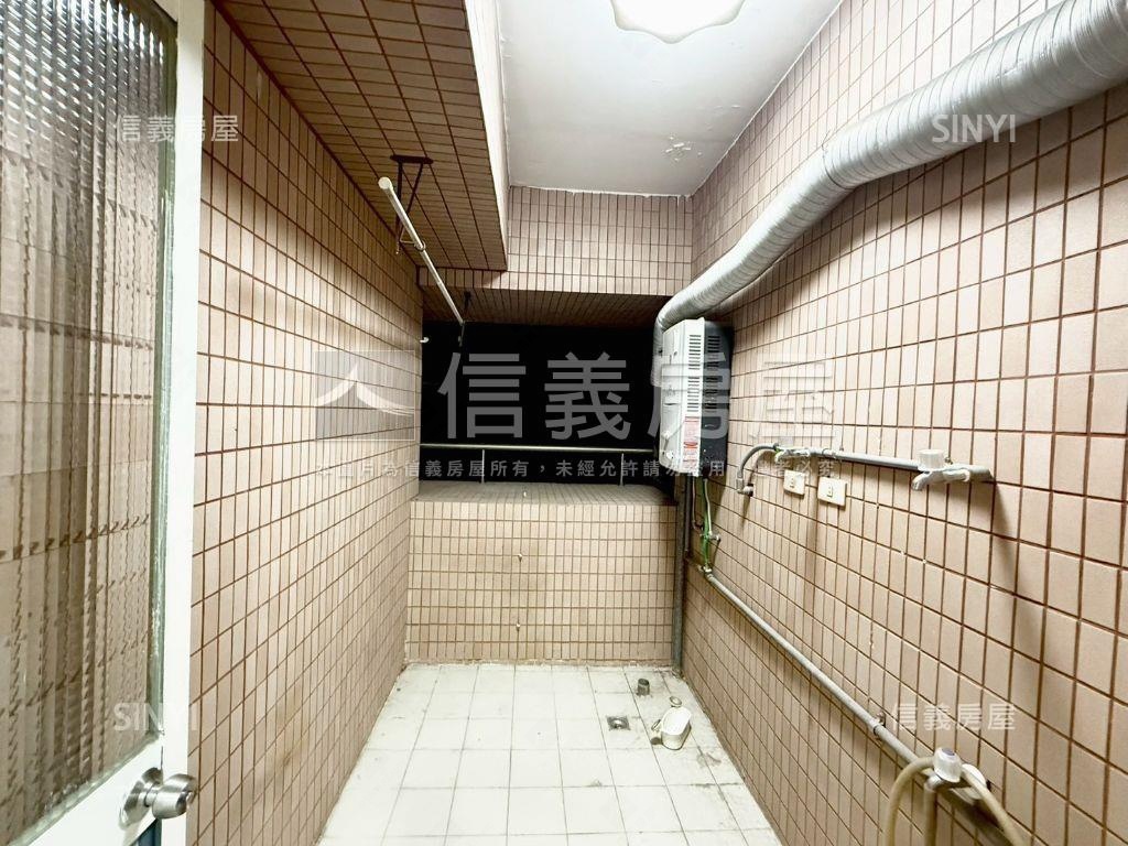 平實諾貝爾高樓採光三房房屋室內格局與周邊環境
