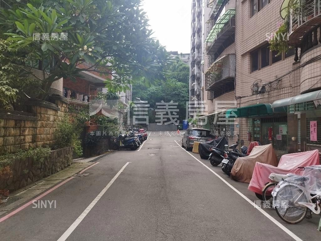 武林學園華廈三房車位房屋室內格局與周邊環境