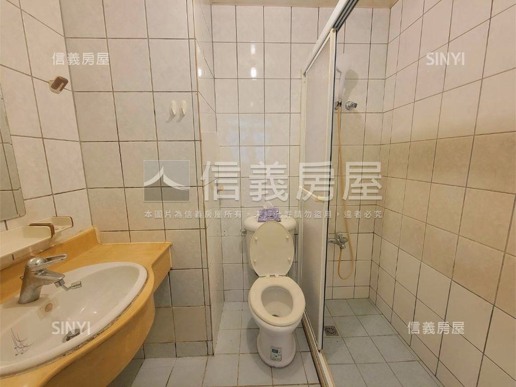 羅馬山莊大套房房屋室內格局與周邊環境