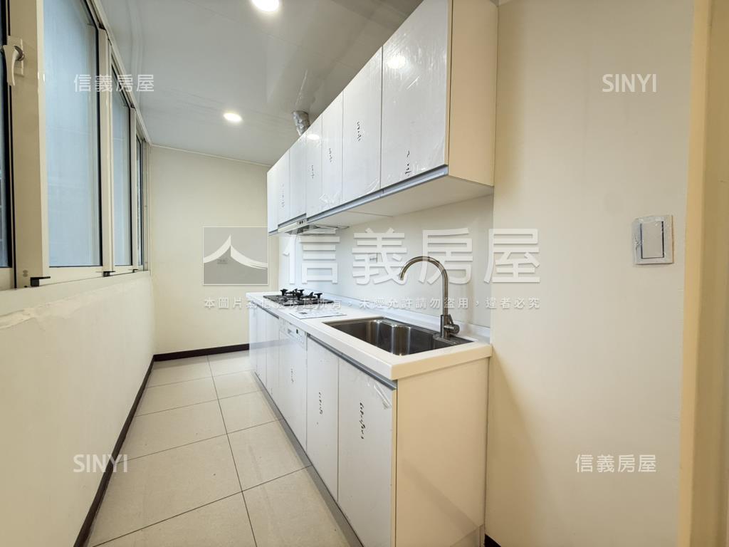 忠明路大坪數四房空間房屋室內格局與周邊環境