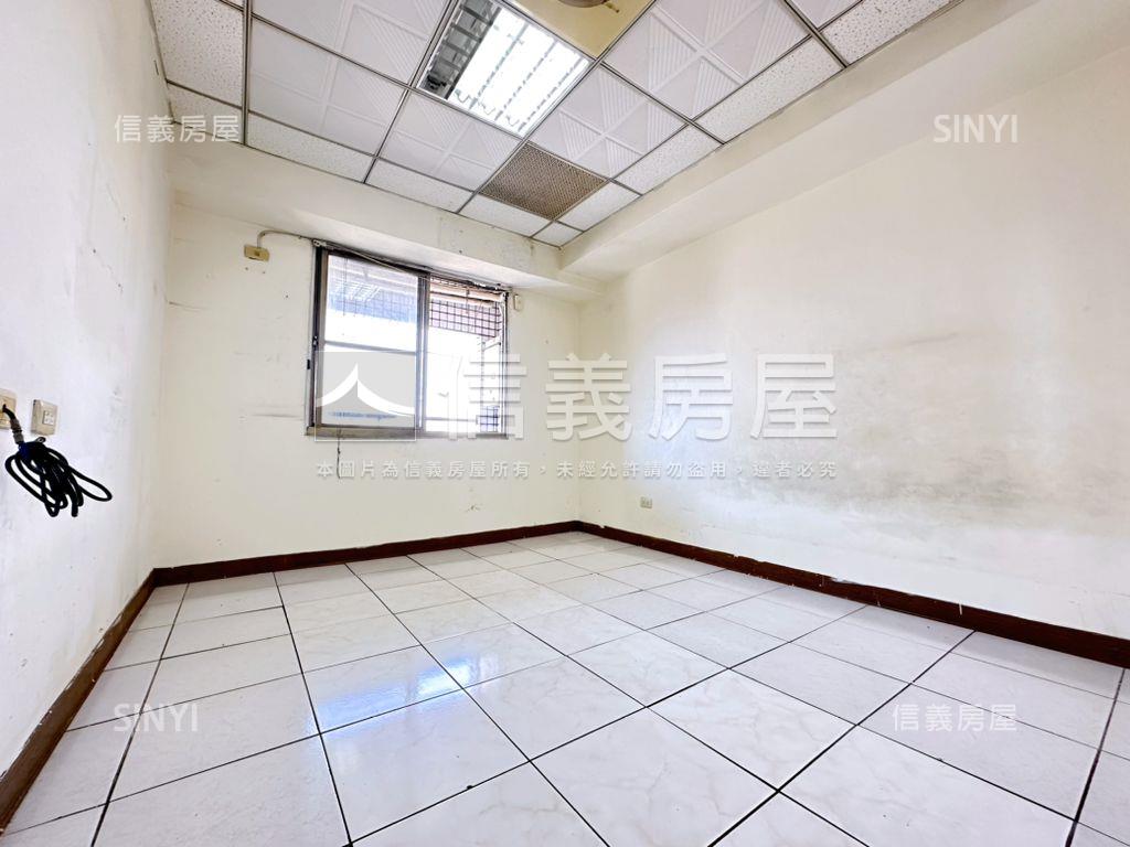南屯大聚首選龍邦富邑房屋室內格局與周邊環境