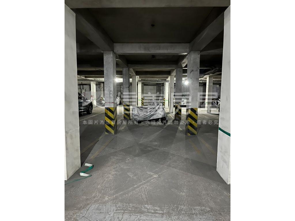 春福新天母三房坡平車位房屋室內格局與周邊環境
