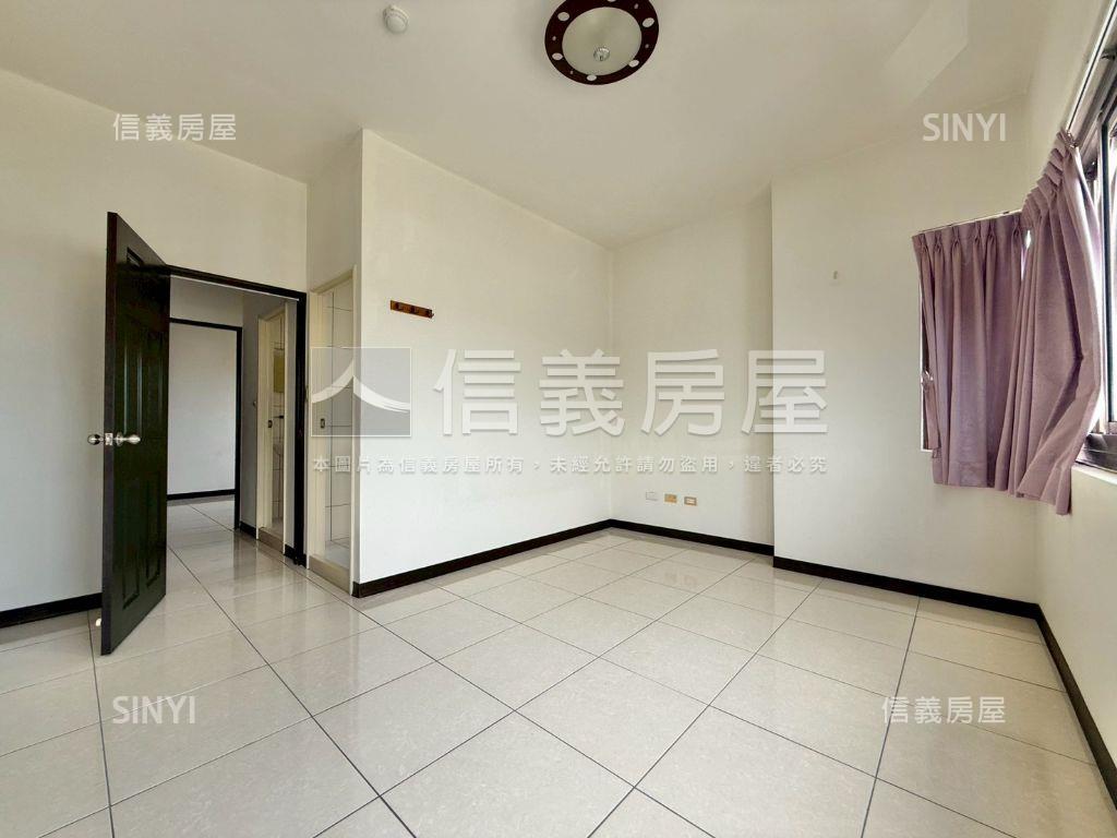 摩登高第挑高採光戶房屋室內格局與周邊環境