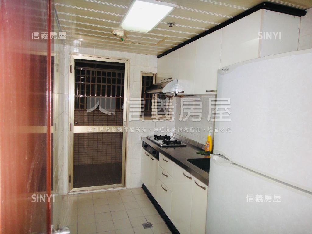 內壢陸光國宅高樓層景觀戶房屋室內格局與周邊環境