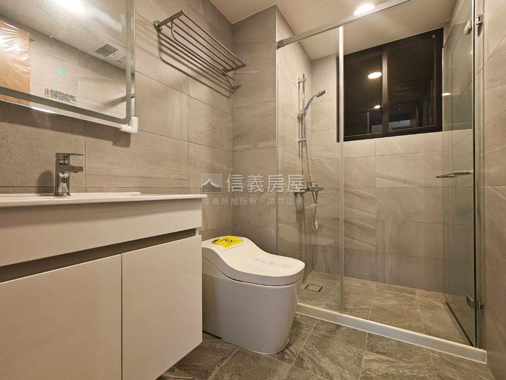 近中山醫全新三房平車房屋室內格局與周邊環境