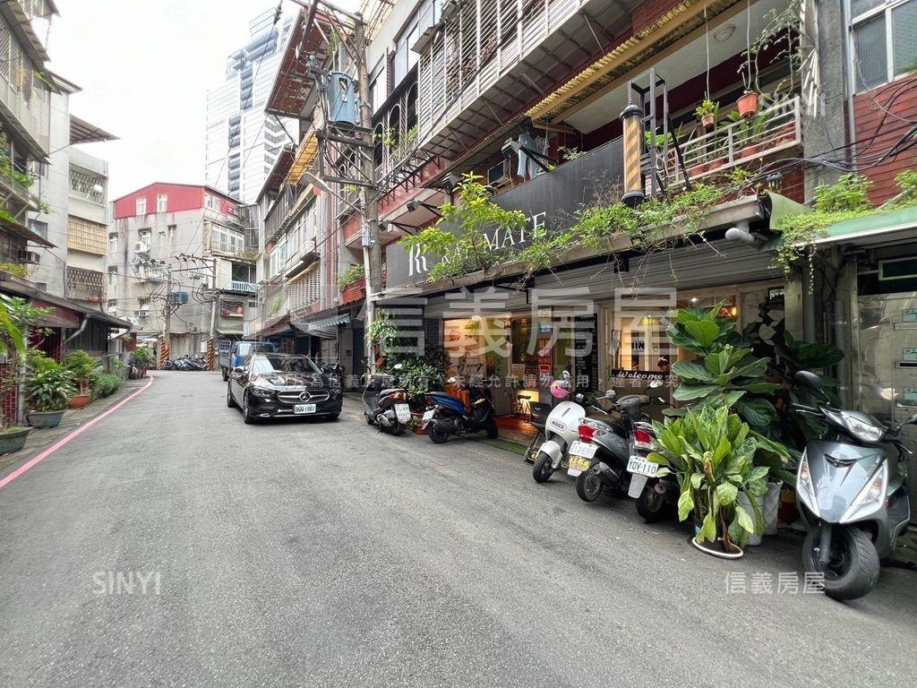 區公所捷運優質金店住房屋室內格局與周邊環境