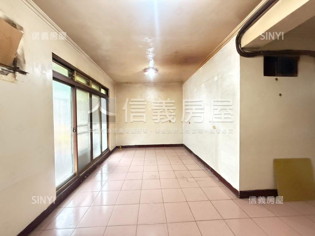 新埔方正頂樓加蓋美寓房屋室內格局與周邊環境