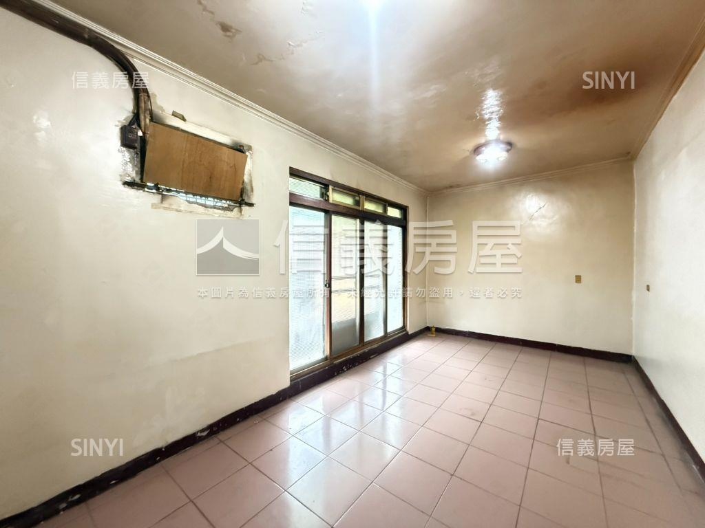 新埔方正頂樓加蓋美寓房屋室內格局與周邊環境