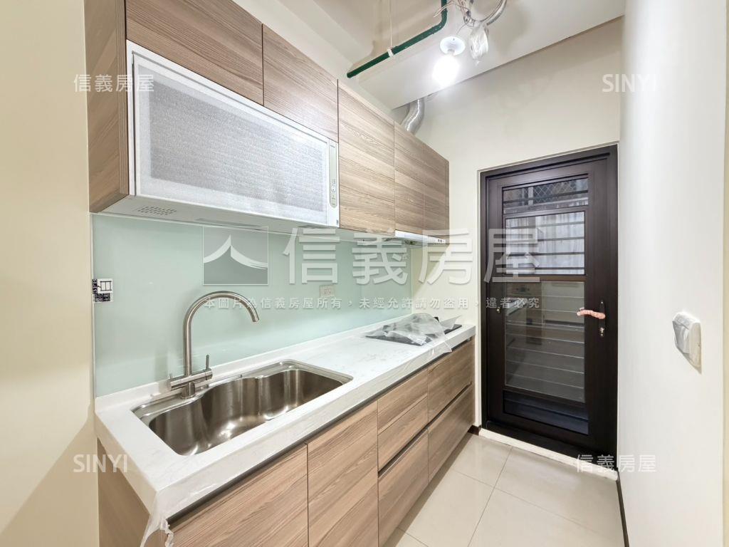 頂溪捷運✦詠大賞稀有三房房屋室內格局與周邊環境