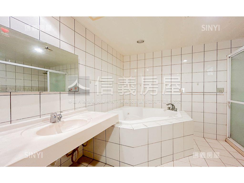 北屯近南興學區旁邊間透天房屋室內格局與周邊環境