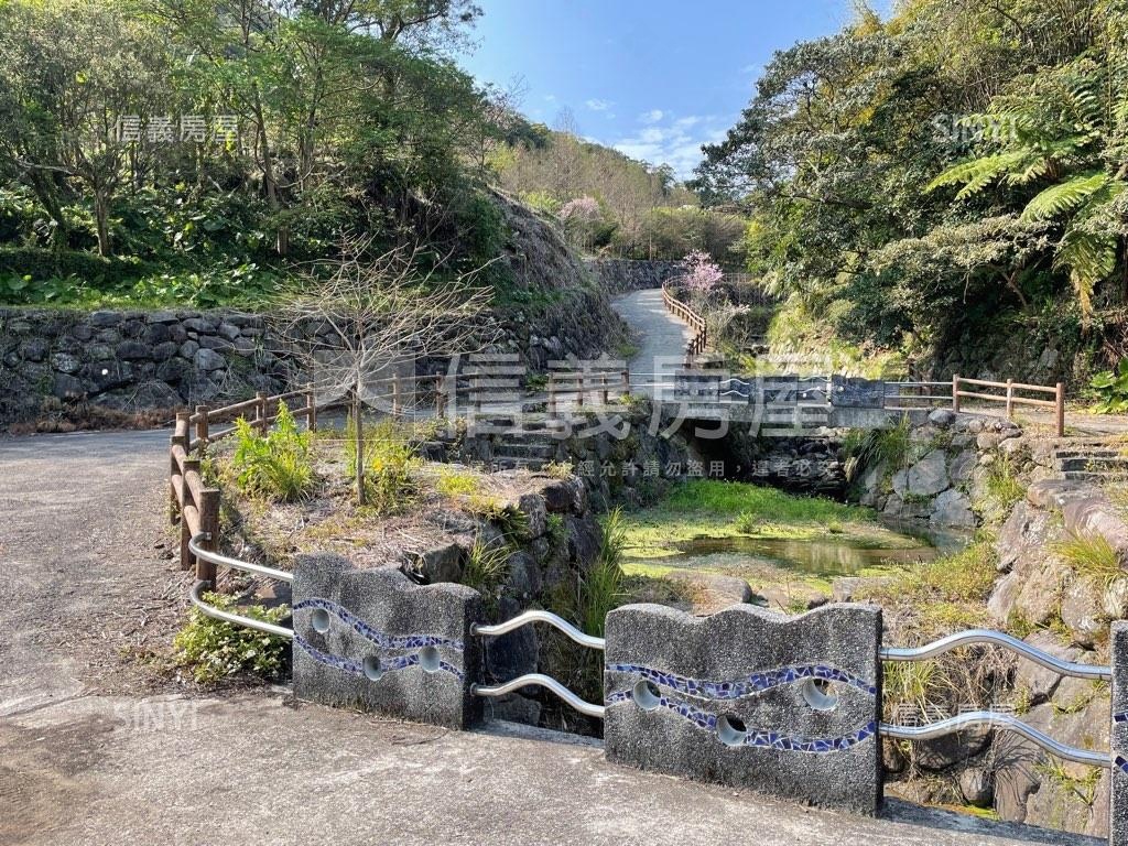 陽明山溪畔秘境土地珠寶盒房屋室內格局與周邊環境