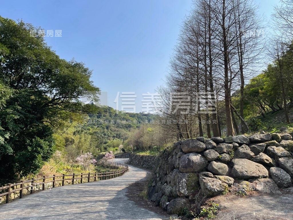 陽明山溪畔秘境土地珠寶盒房屋室內格局與周邊環境