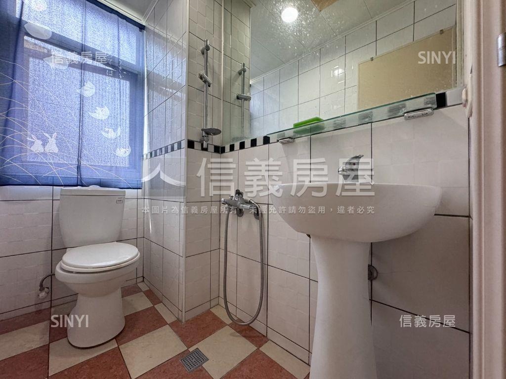 中國醫金雞母房屋室內格局與周邊環境