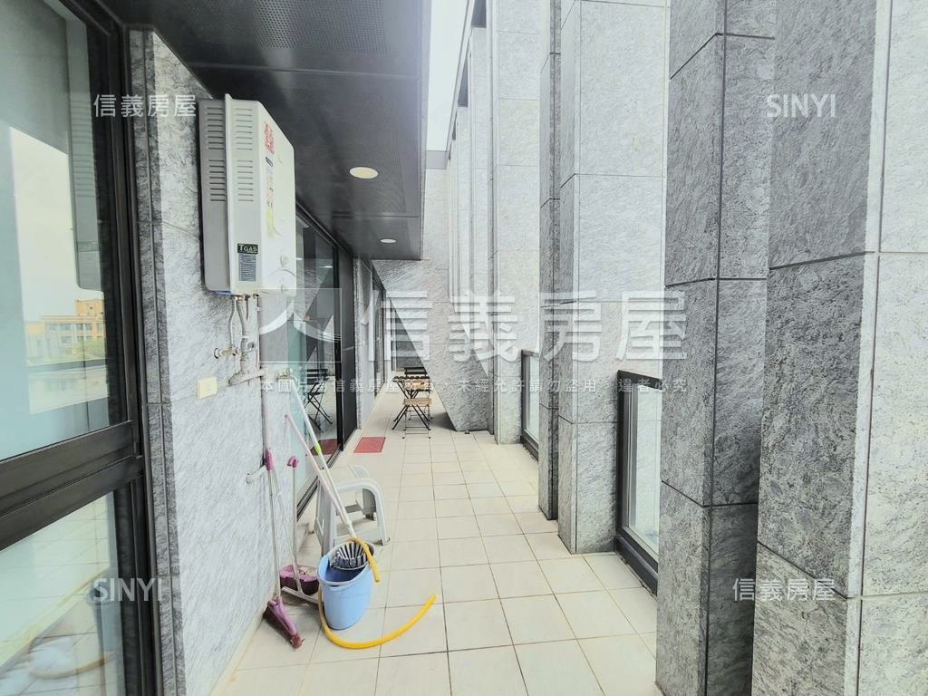 凱旋頂樓露臺大戶豪邸房屋室內格局與周邊環境