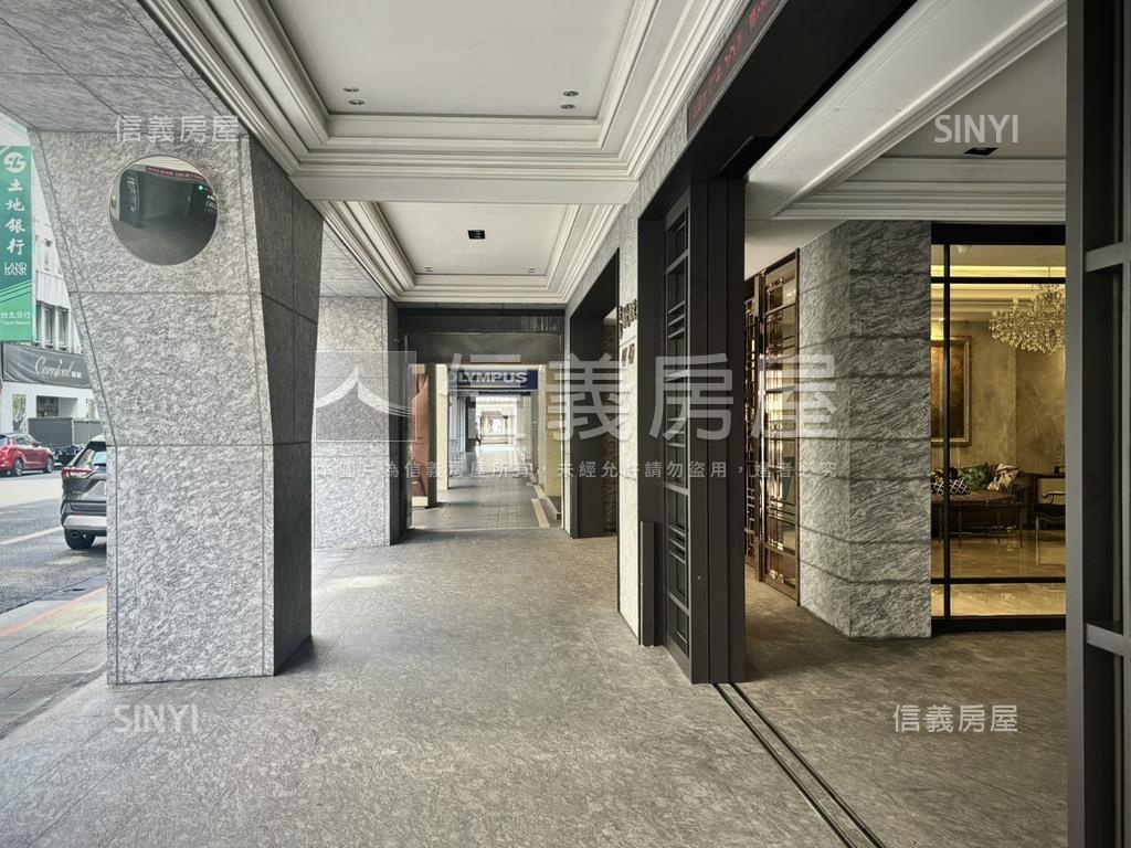 凱旋頂樓露臺大戶豪邸房屋室內格局與周邊環境