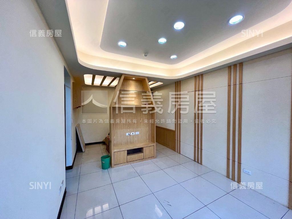 近文華國小ｌ耀捷境三房房屋室內格局與周邊環境