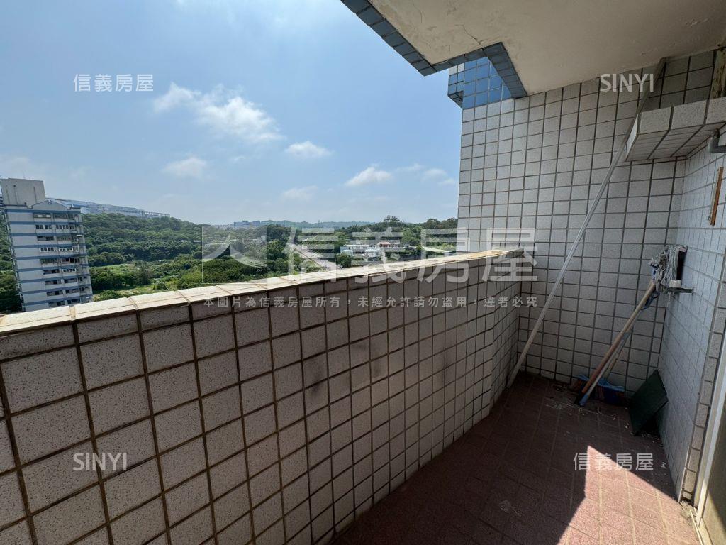 亞歷山大電梯三房次頂樓房屋室內格局與周邊環境