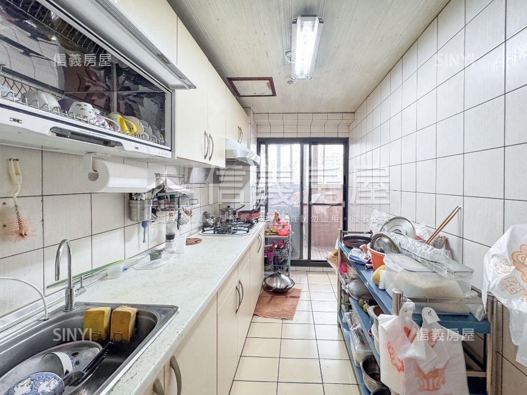 適首購英才面樹海三房房屋室內格局與周邊環境