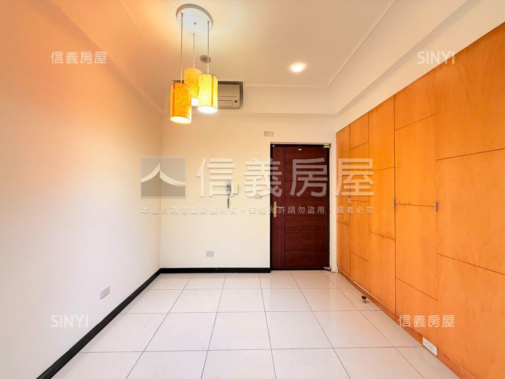 皇翔峇里島綠景２房房屋室內格局與周邊環境