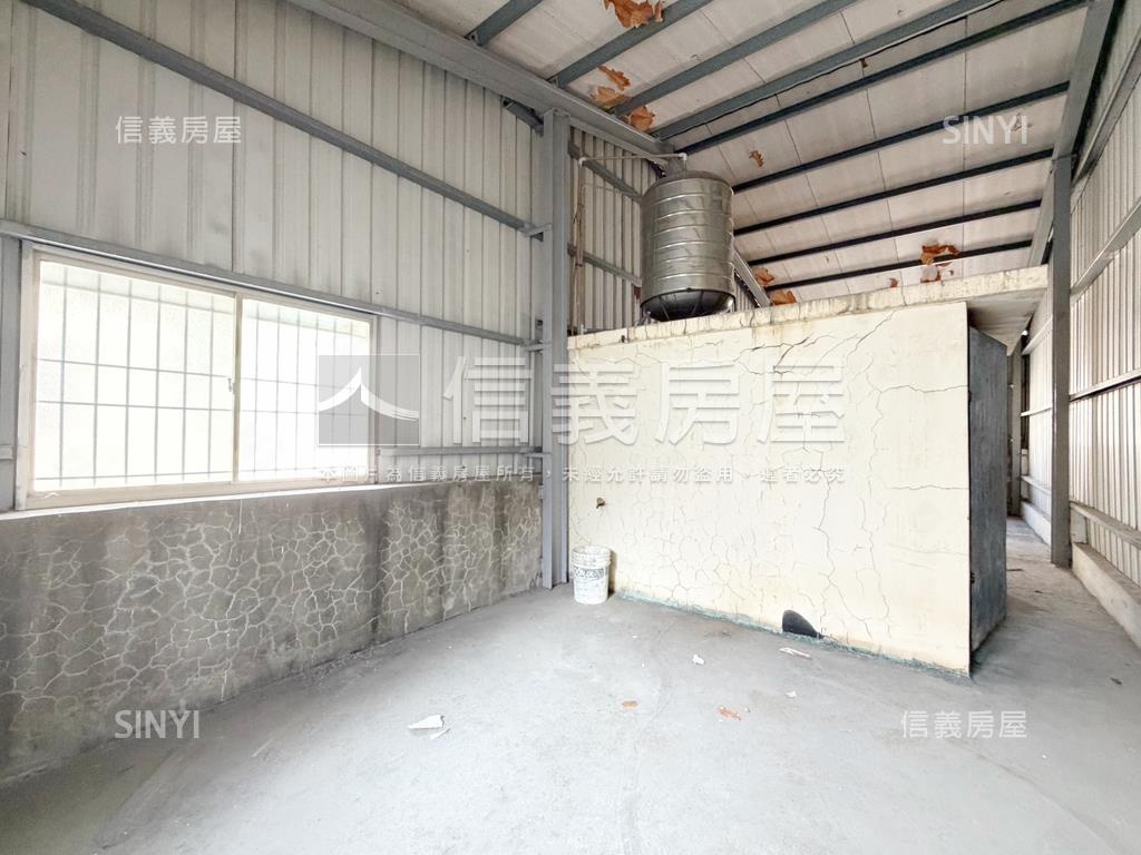 鼎山商圈．小邊間車庫透天房屋室內格局與周邊環境