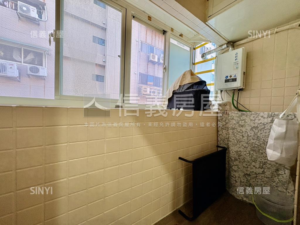 南崁低總價高樓２房房屋室內格局與周邊環境