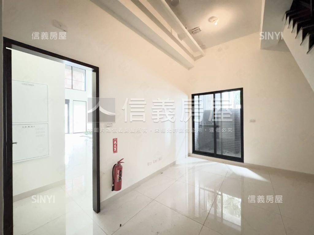 高醫面寬金店面Ａ房屋室內格局與周邊環境