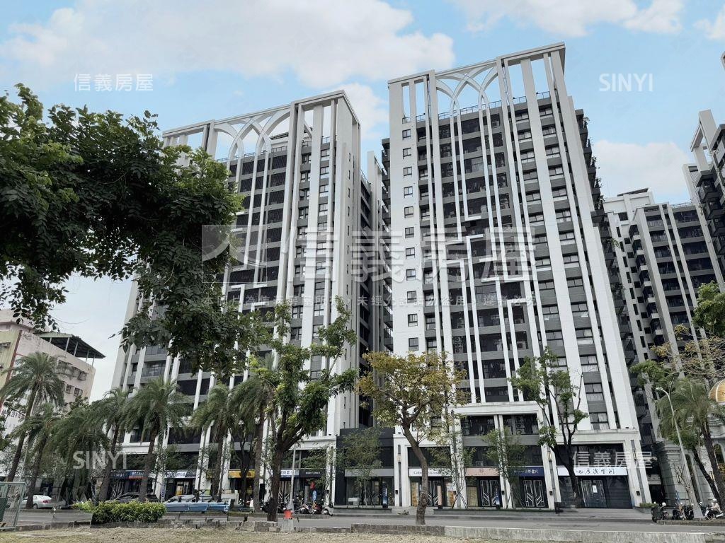 高醫面寬金店面Ａ房屋室內格局與周邊環境