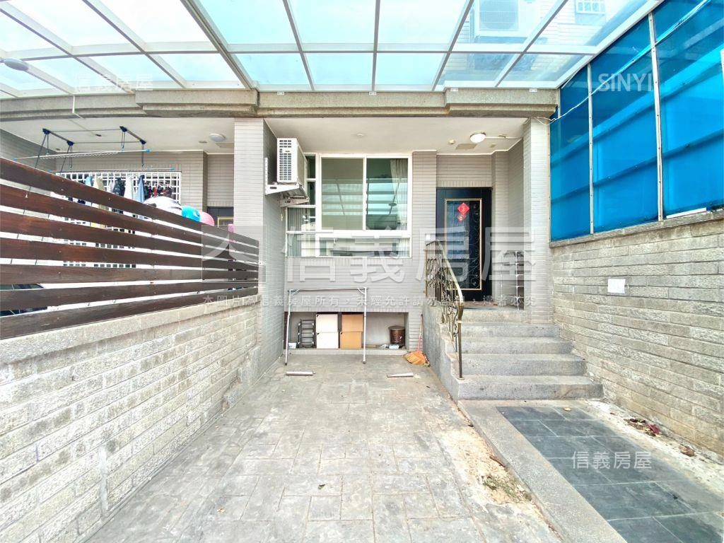 南社路別墅前院停車房屋室內格局與周邊環境