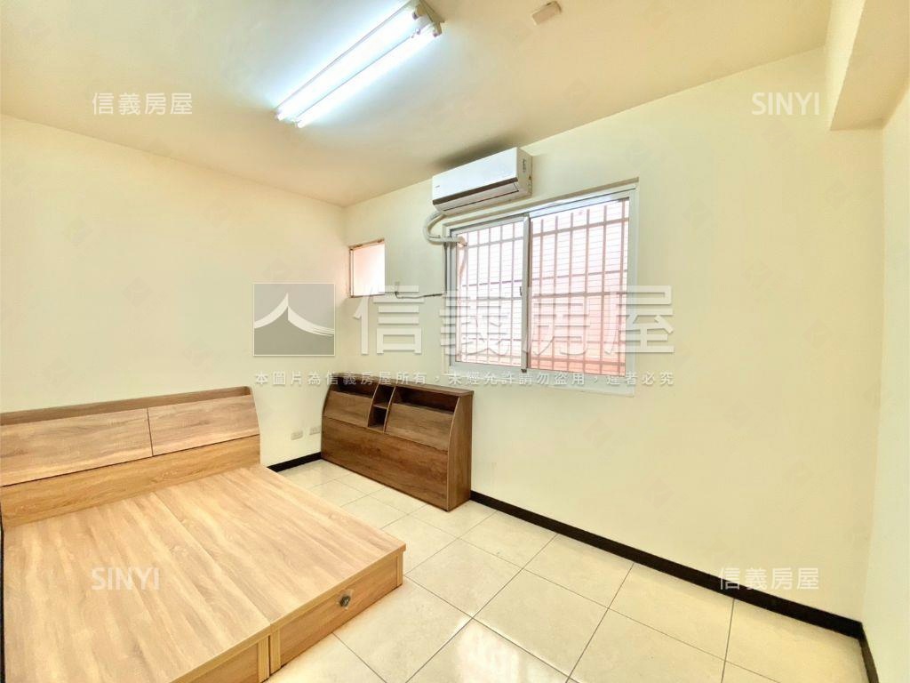 南社路別墅前院停車房屋室內格局與周邊環境