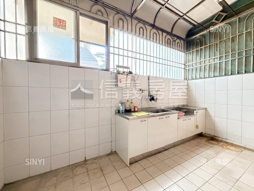 安南近商六十溫馨面寬車墅房屋室內格局與周邊環境