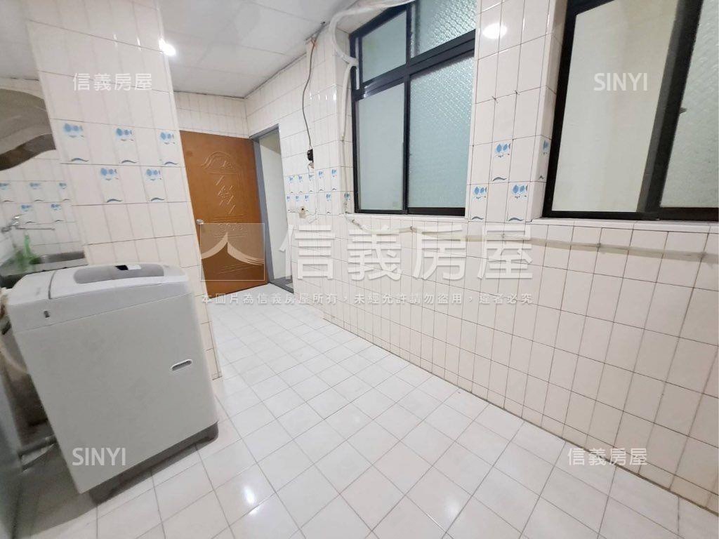 近永和國中大空間公寓一樓房屋室內格局與周邊環境