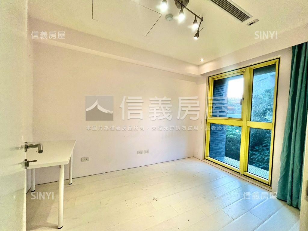 小宅Ｂ區採光兩房車位房屋室內格局與周邊環境