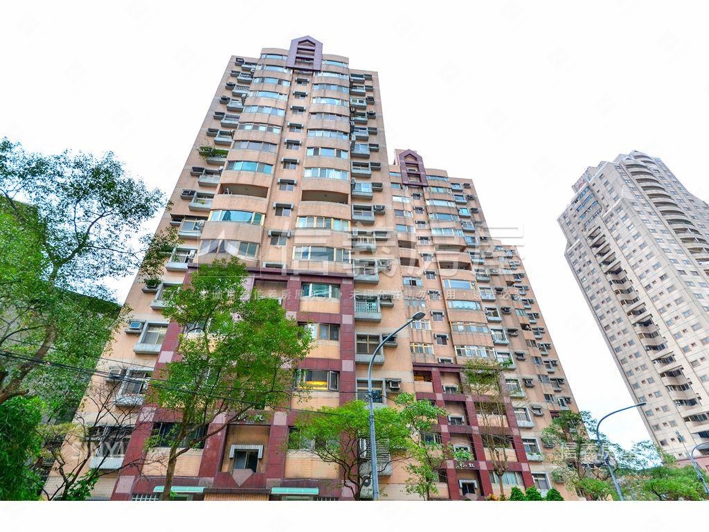 極景虹區稀有一樓房屋室內格局與周邊環境