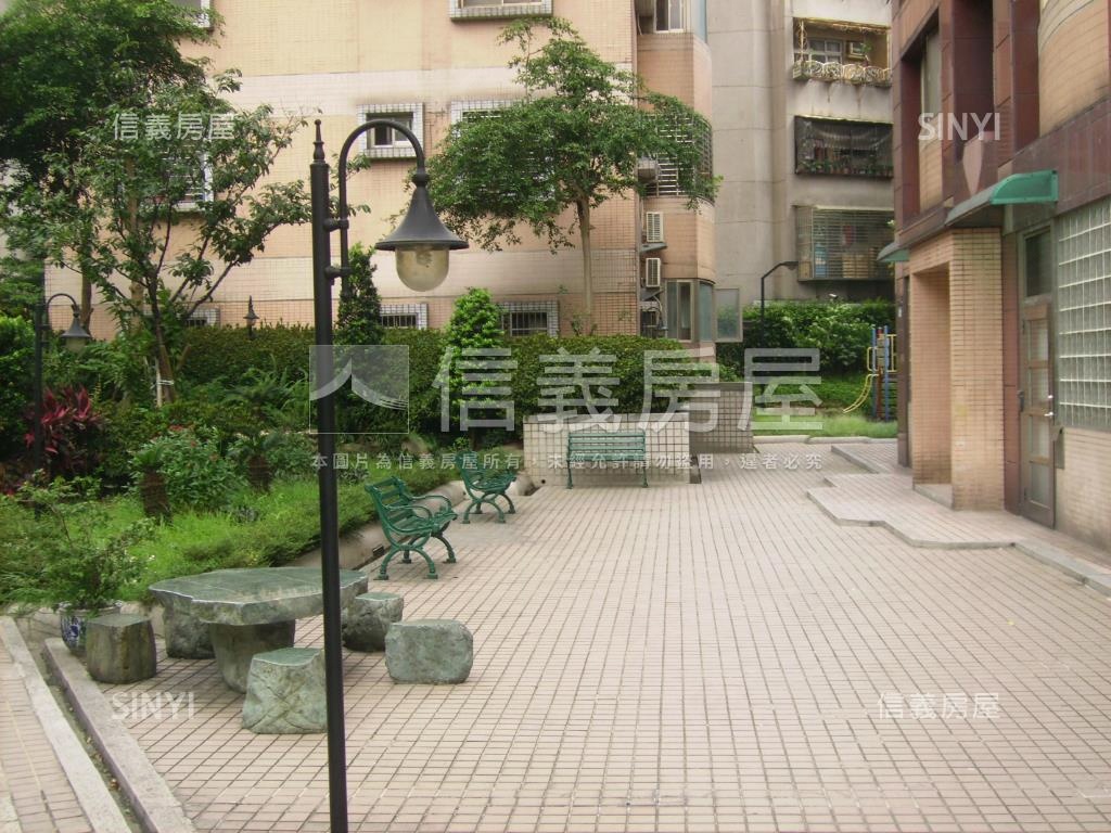 極景虹區稀有一樓房屋室內格局與周邊環境