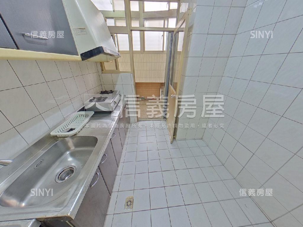 店長主推極景稀有一樓房屋室內格局與周邊環境