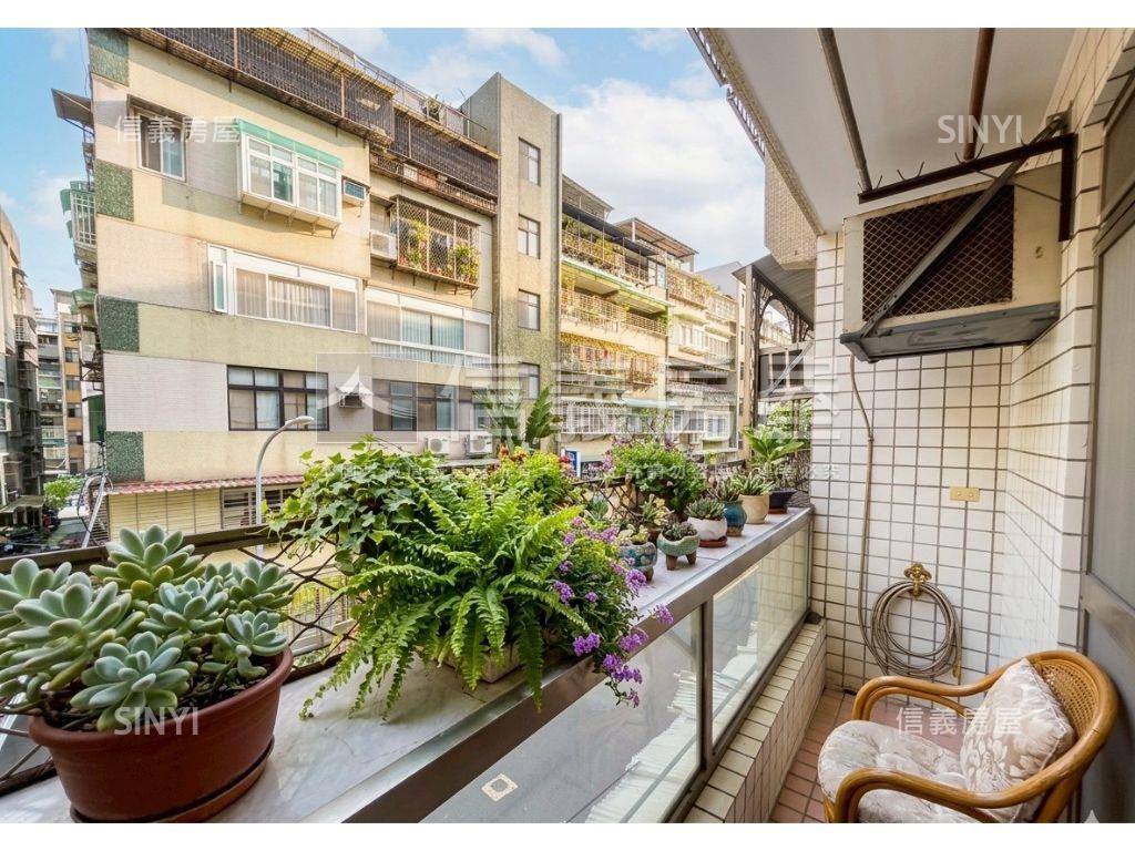 武昌電梯華廈３房房屋室內格局與周邊環境