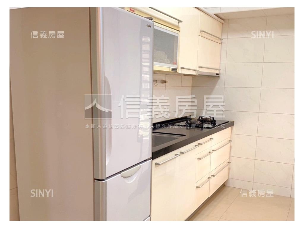 美術館｜馬爾地夫精美２房房屋室內格局與周邊環境