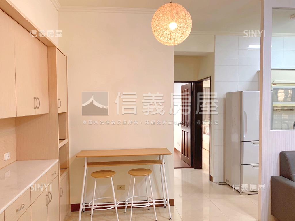 美術館｜馬爾地夫精美２房房屋室內格局與周邊環境