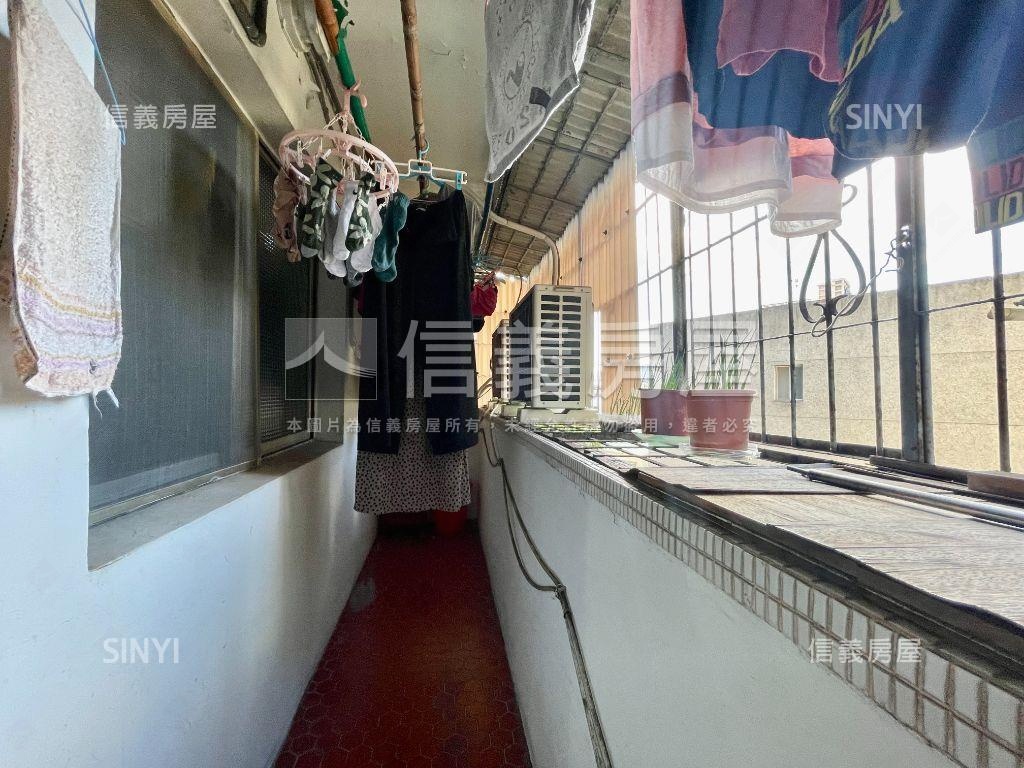 中華路鄰近公園機能佳！房屋室內格局與周邊環境