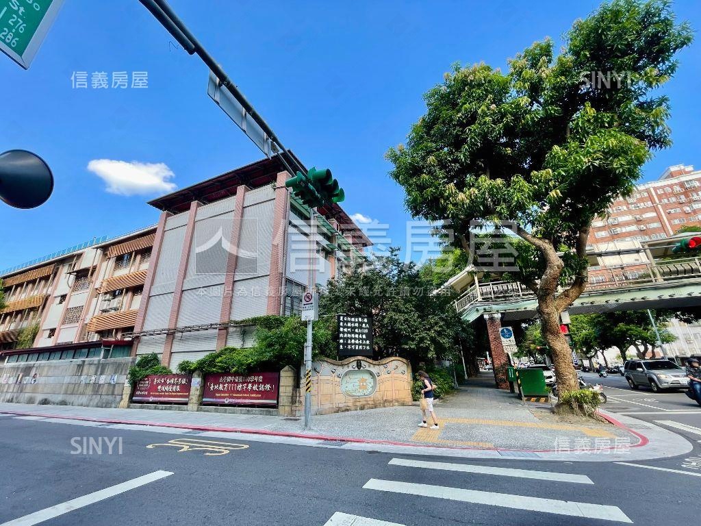 中華路鄰近公園機能佳！房屋室內格局與周邊環境