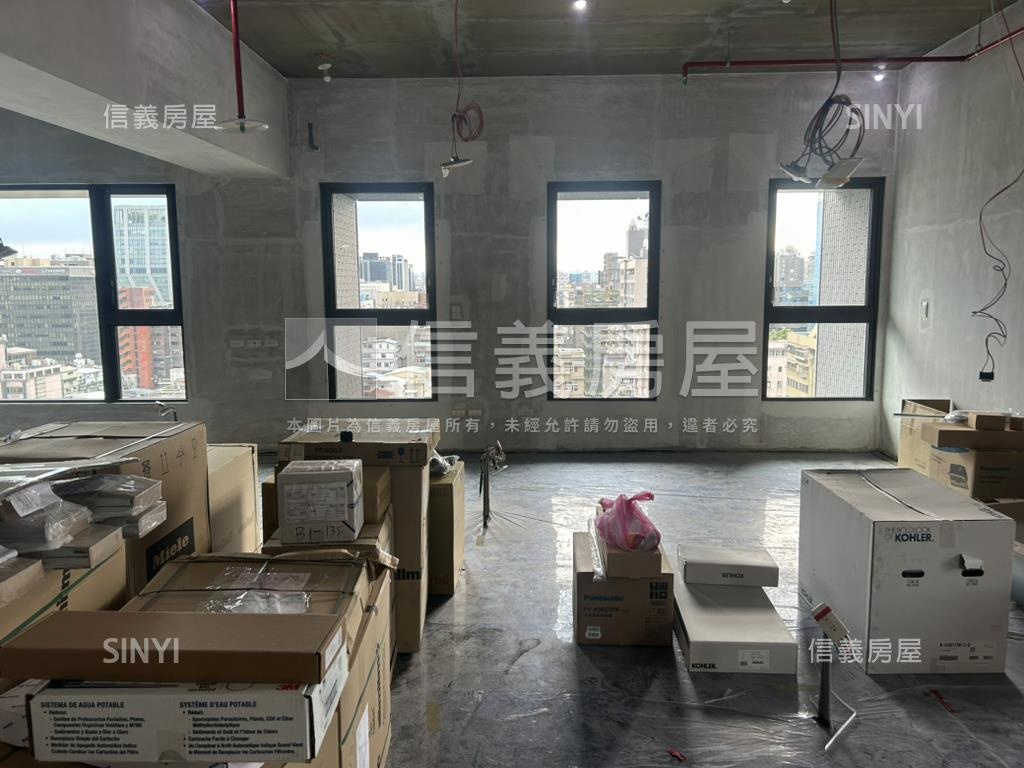 帝璽後棟高樓帝景房屋室內格局與周邊環境
