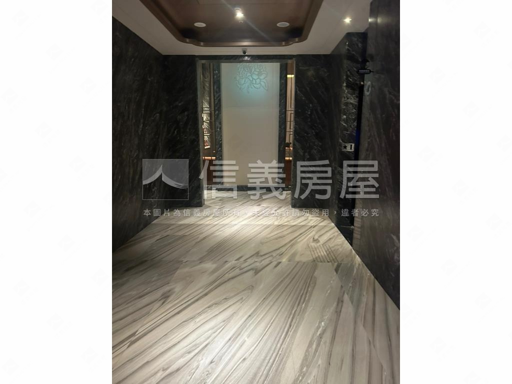 帝璽後棟高樓帝景房屋室內格局與周邊環境