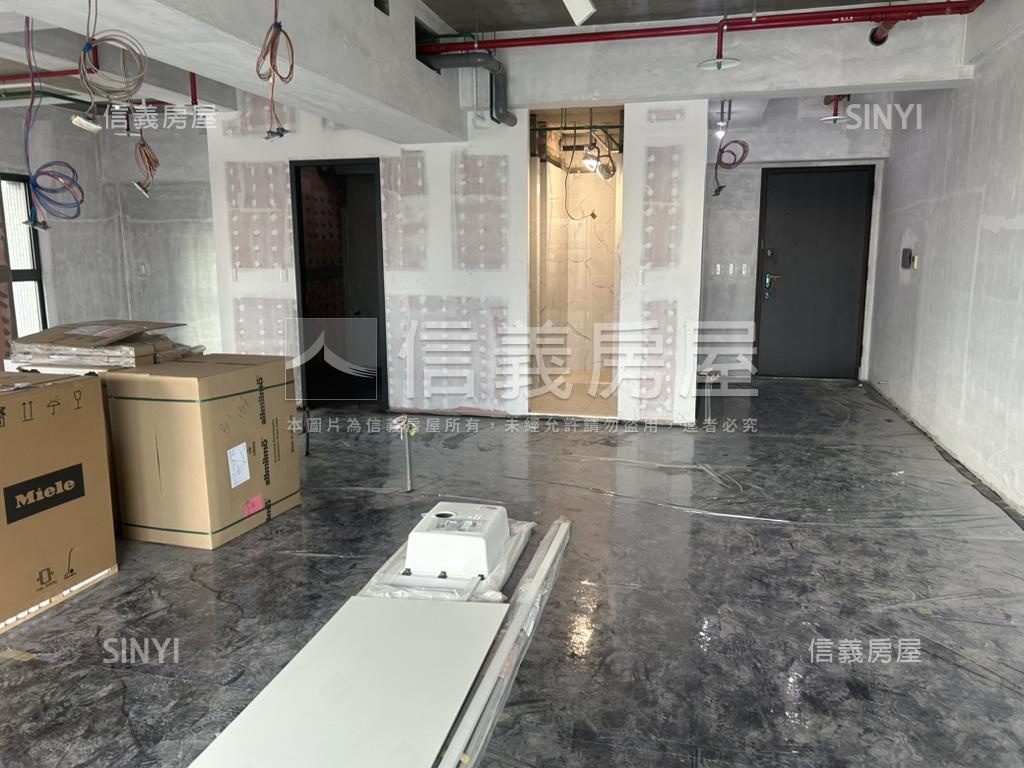 帝璽後棟高樓帝景房屋室內格局與周邊環境