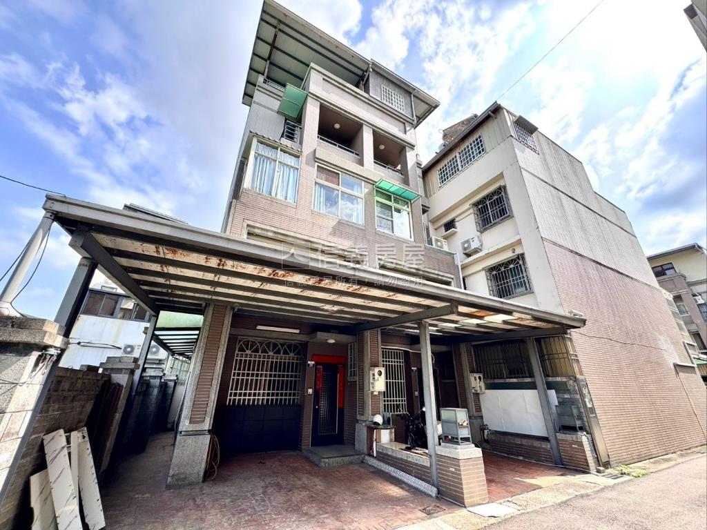 長億震後披星戴月車庫美墅房屋室內格局與周邊環境