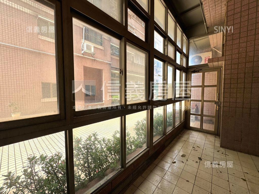 中國金典一樓美宅房屋室內格局與周邊環境
