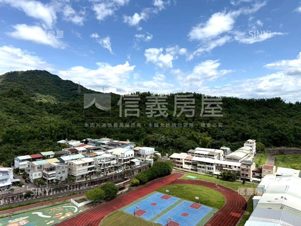 首購首選輕裝潢四房房屋室內格局與周邊環境