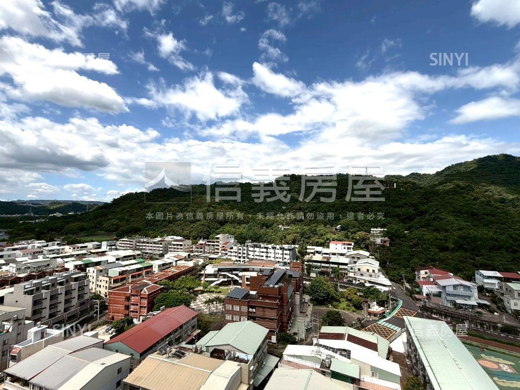 首購首選輕裝潢四房房屋室內格局與周邊環境